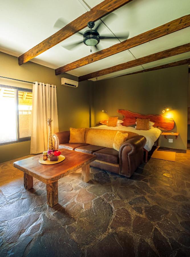 Bagatelle Kalahari Game Ranch Villa Hardap Exterior foto